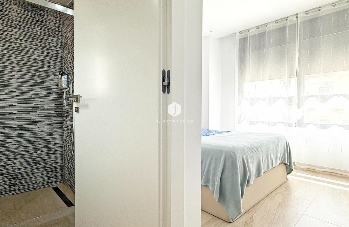 Z drugiej ręki - Villa -
Orihuela Costa - Costa Blanca