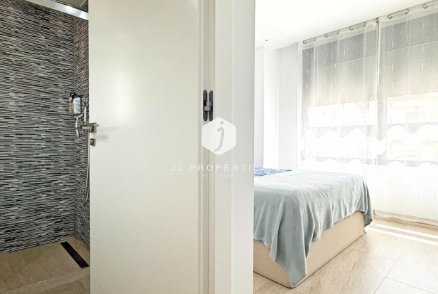 Z drugiej ręki - Villa -
Orihuela Costa - Costa Blanca