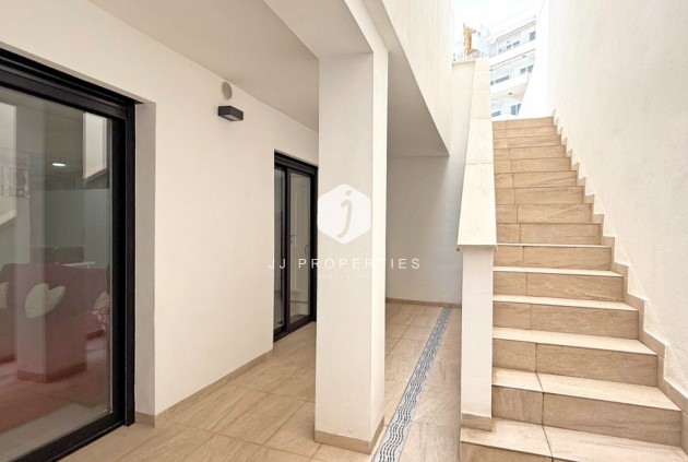 Z drugiej ręki - Villa -
Orihuela Costa - Costa Blanca