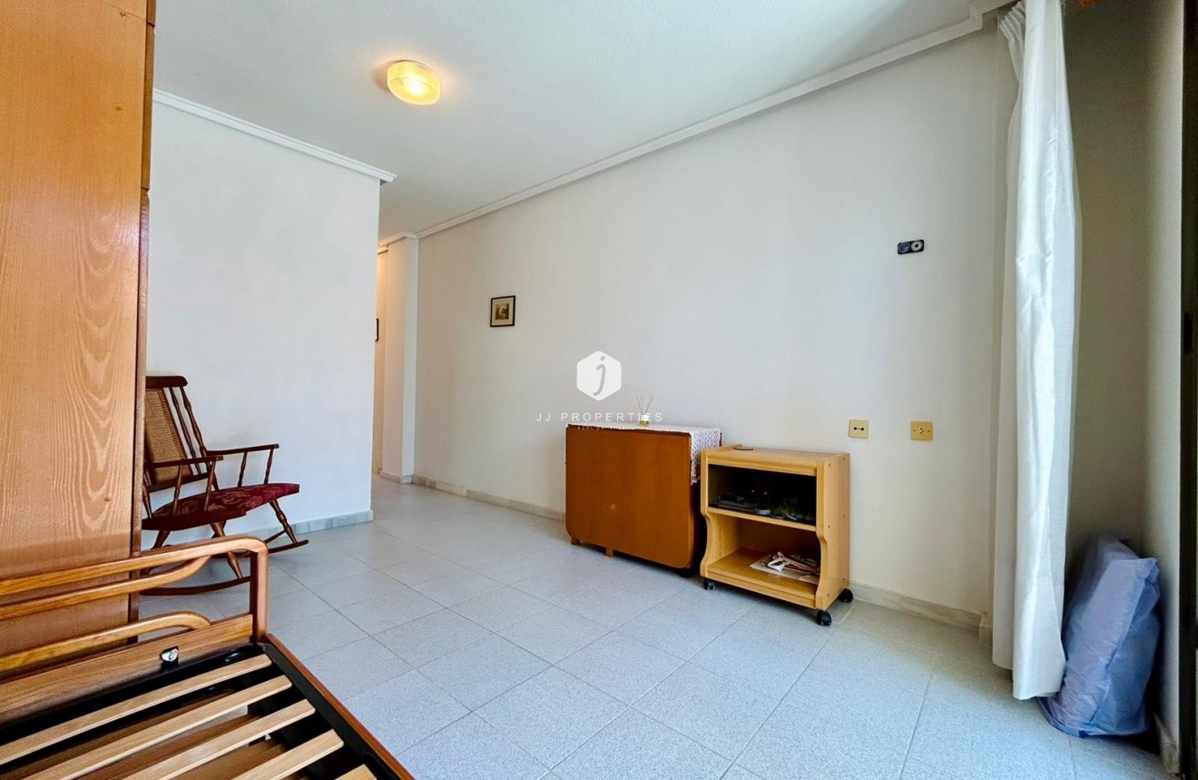 Tweedehands - Appartement / flat -
El Chaparral - Inland