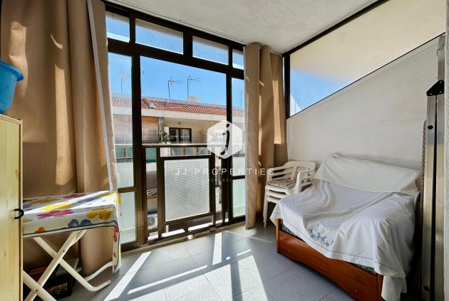 Tweedehands - Appartement / flat -
El Chaparral - Inland