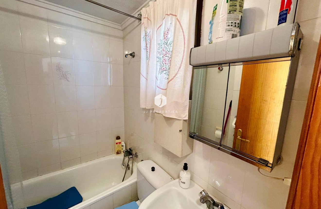 Tweedehands - Appartement / flat -
El Chaparral - Inland