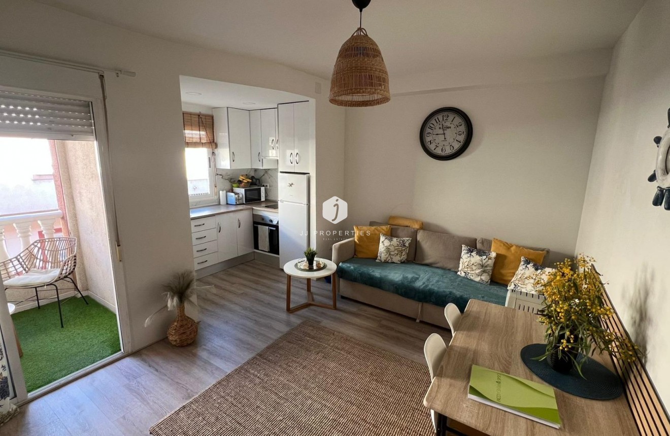 Tweedehands - Appartement / flat -
Torrevieja - Centro