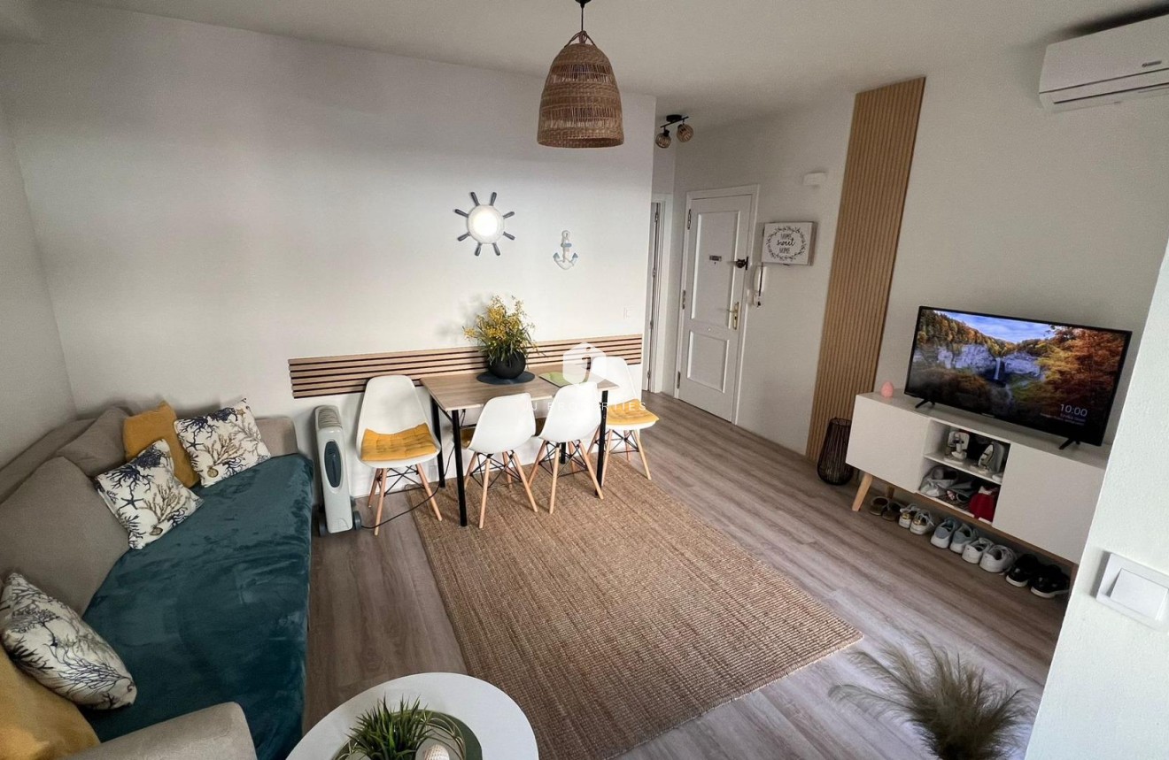 Tweedehands - Appartement / flat -
Torrevieja - Centro