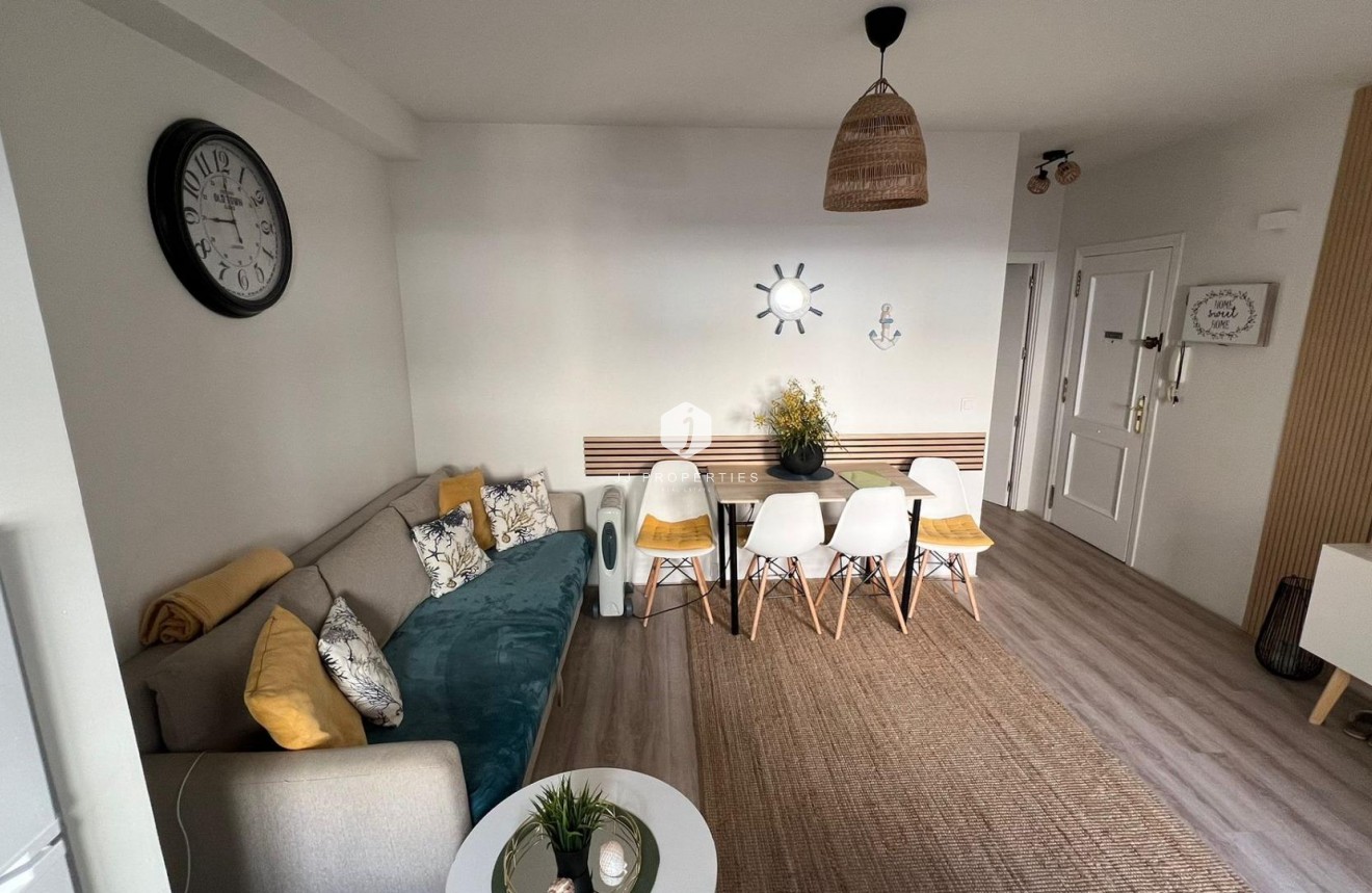 Tweedehands - Appartement / flat -
Torrevieja - Centro