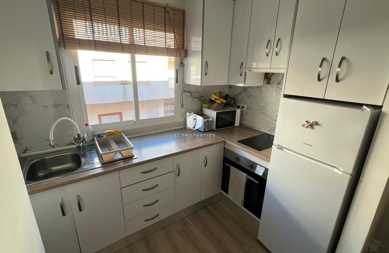 Tweedehands - Appartement / flat -
Torrevieja - Centro