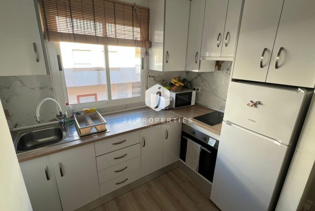 Tweedehands - Appartement / flat -
Torrevieja - Centro