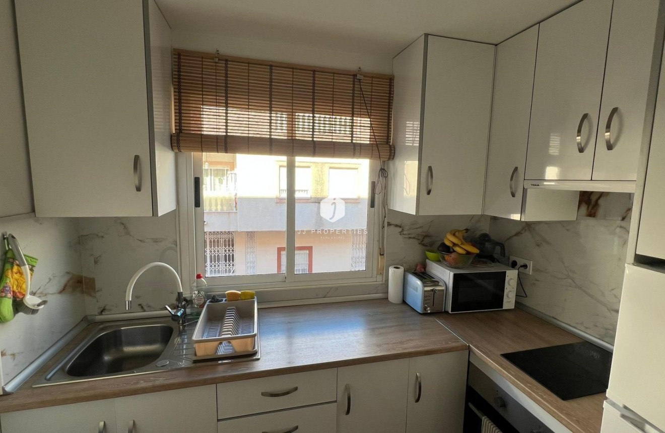Tweedehands - Appartement / flat -
Torrevieja - Centro