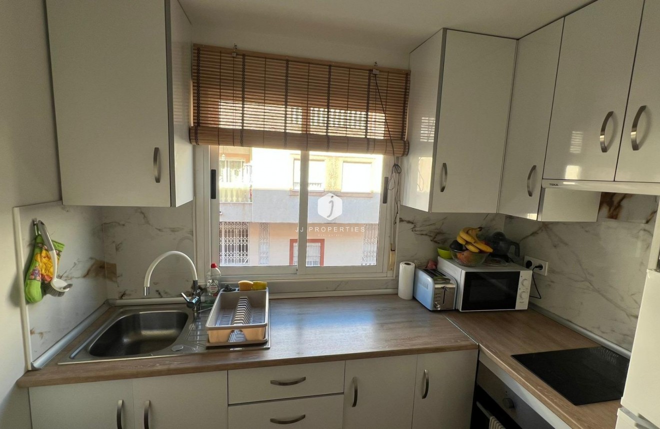 Tweedehands - Appartement / flat -
Torrevieja - Centro