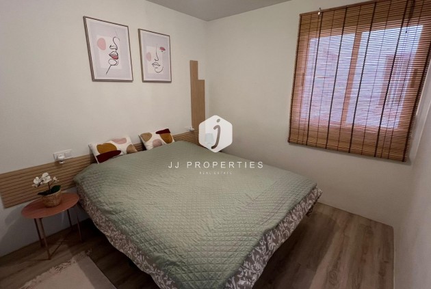 Tweedehands - Appartement / flat -
Torrevieja - Centro