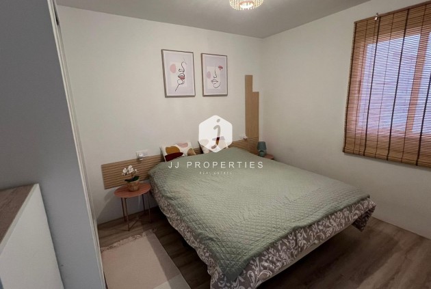 Tweedehands - Appartement / flat -
Torrevieja - Centro
