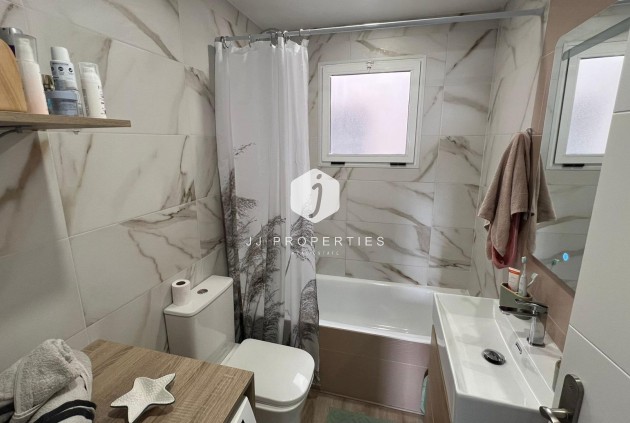 Tweedehands - Appartement / flat -
Torrevieja - Centro