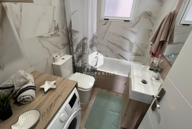 Tweedehands - Appartement / flat -
Torrevieja - Centro