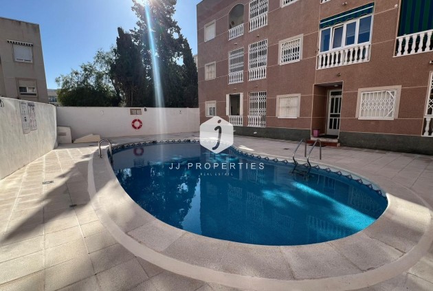 Tweedehands - Appartement / flat -
Torrevieja - Centro