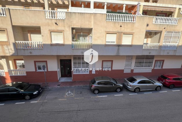 Tweedehands - Appartement / flat -
Torrevieja - Centro