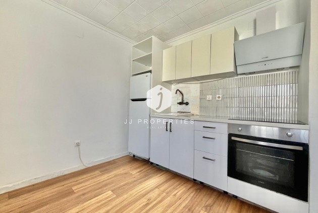 Resale - Bungalow -
Torrevieja - La Siesta - El Salado - Torreta