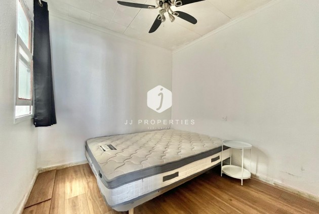 Resale - Bungalow -
Torrevieja - La Siesta - El Salado - Torreta