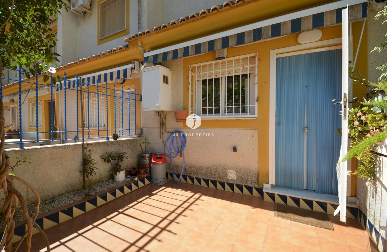 Resale - Chalet -
Guardamar del Segura - Costa Blanca