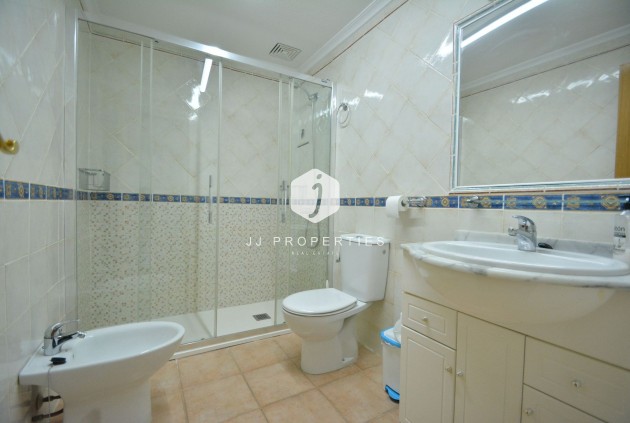 Resale - Chalet -
Guardamar del Segura - Costa Blanca