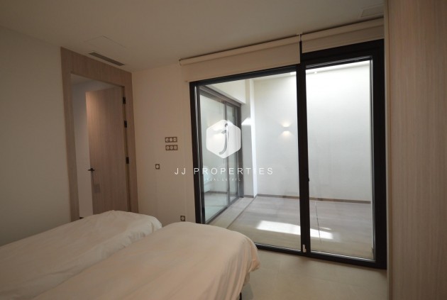 Resale - Villa -
Algorfa - Comunidad Valenciana