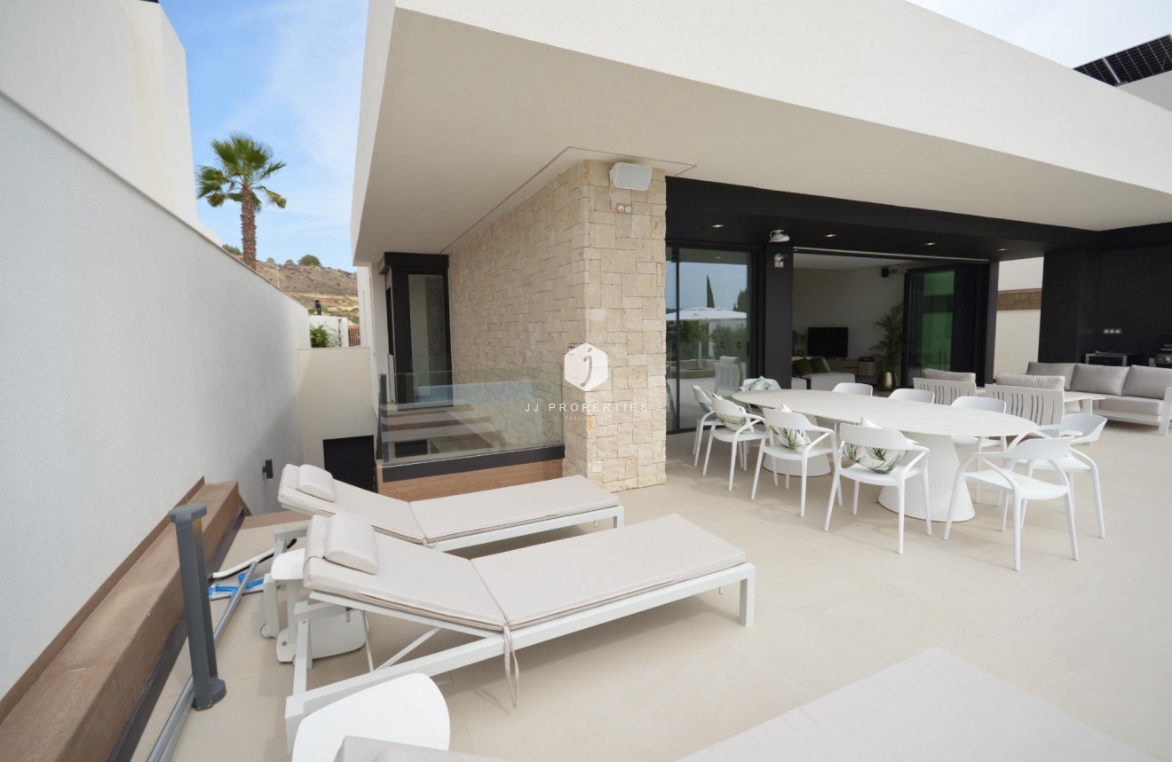 Resale - Villa -
Algorfa - Comunidad Valenciana