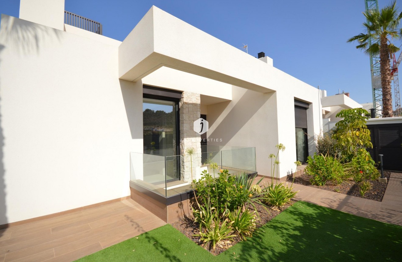 Resale - Villa -
Algorfa - Comunidad Valenciana