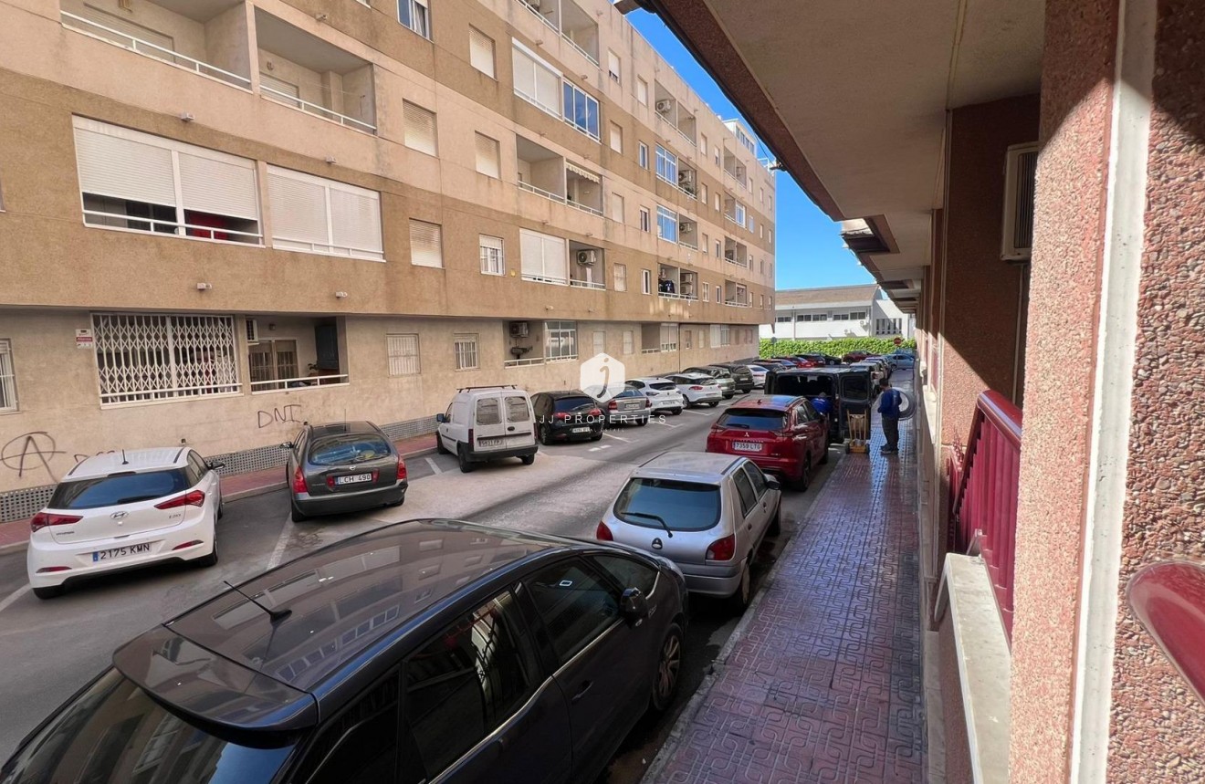 Tweedehands - Appartement / flat -
Torrevieja - PARQUE DE LAS NACIONES