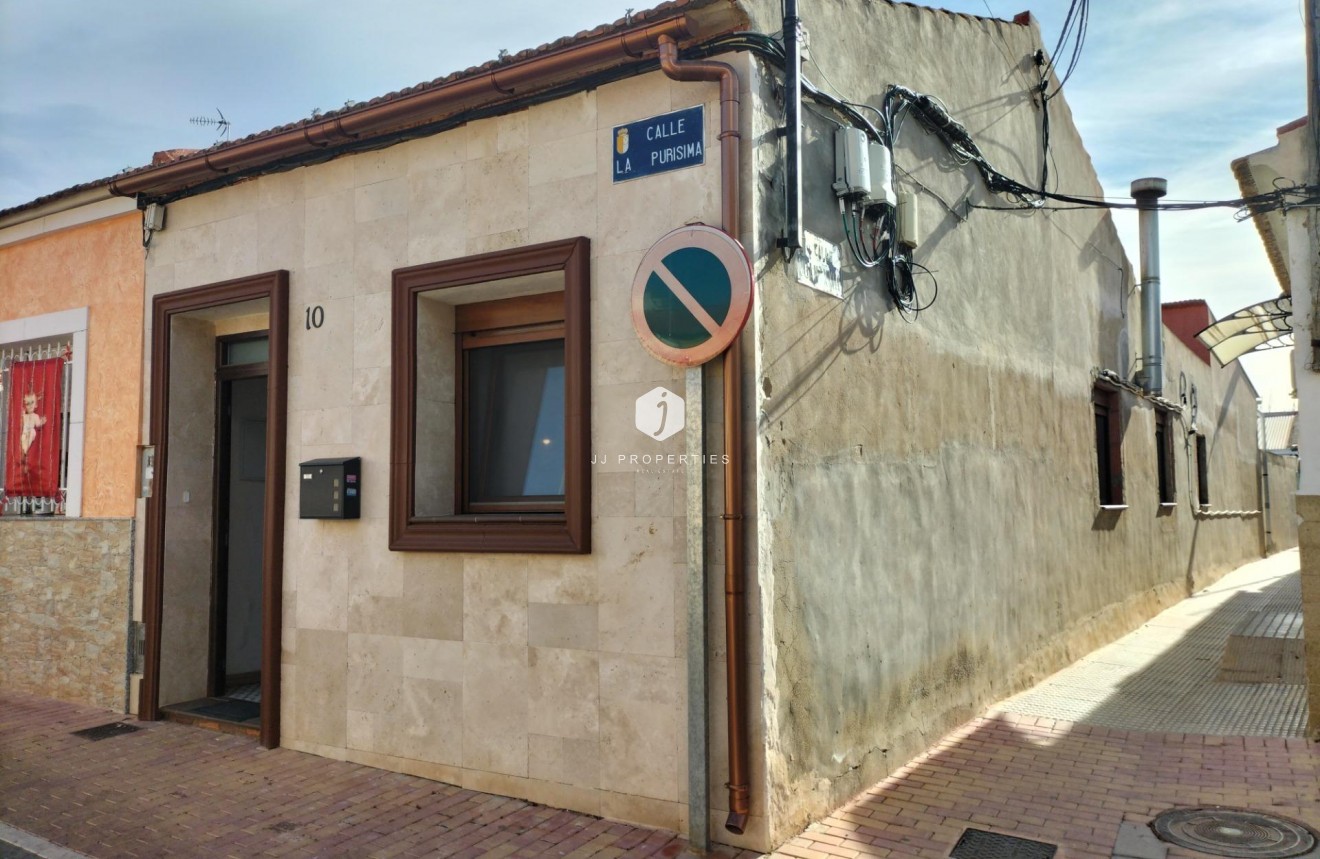 Resale - Chalet -
Formentera del Segura - Centro