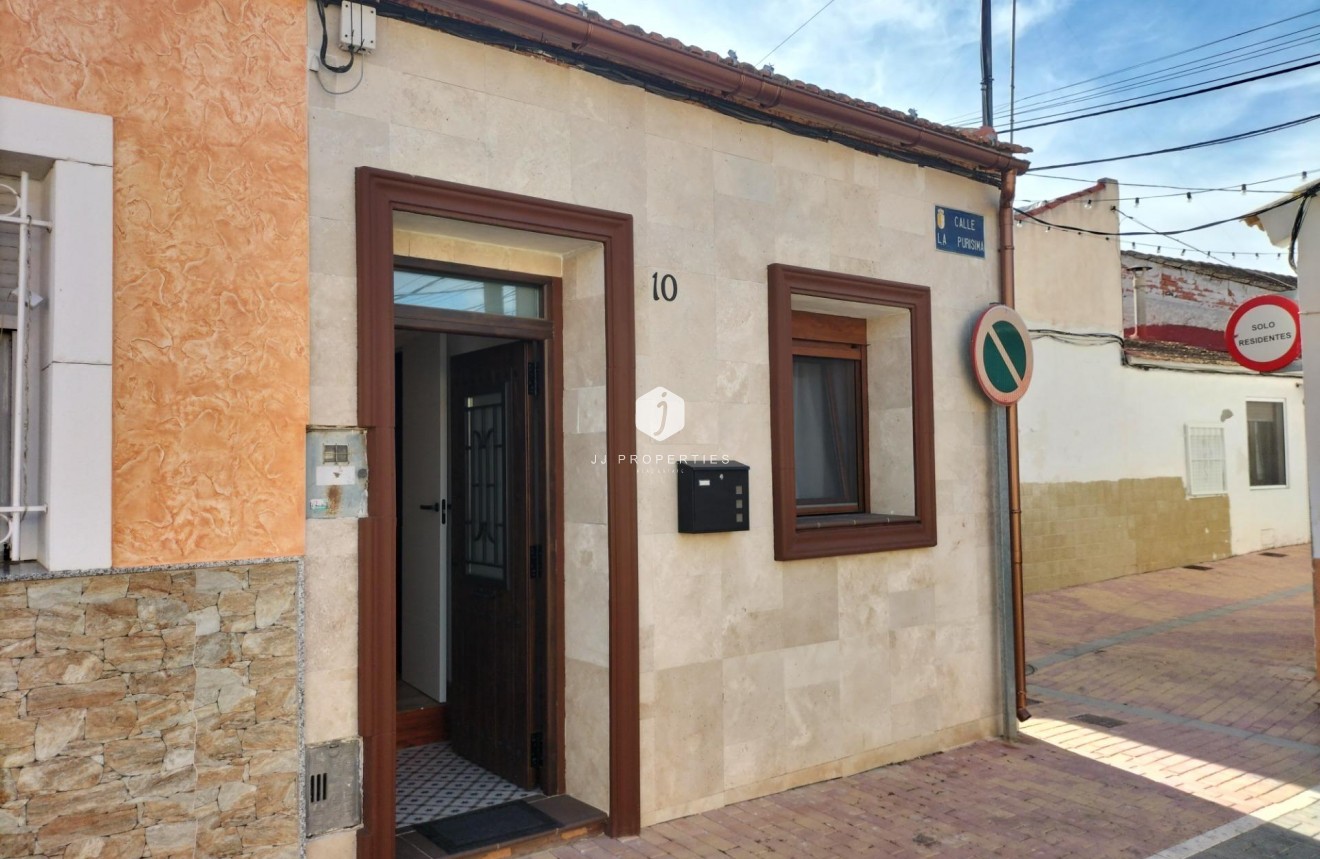 Resale - Chalet -
Formentera del Segura - Centro