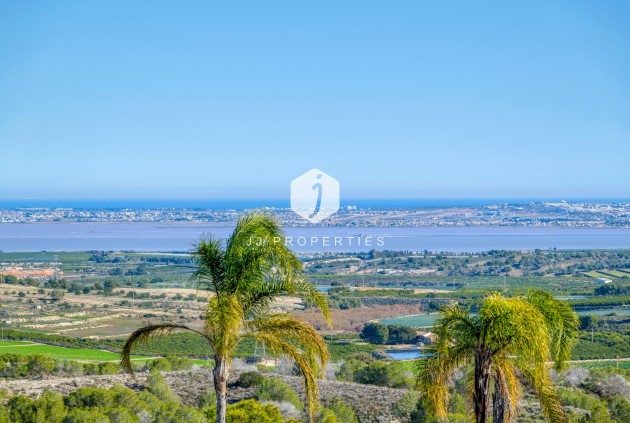 Segunda mano - Villa -
San Miguel de Salinas - Inland