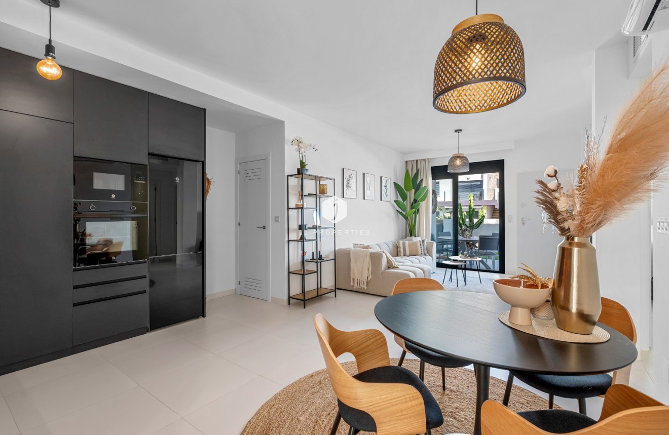 Resale - Apartment / flat -
San Miguel de Salinas - Inland