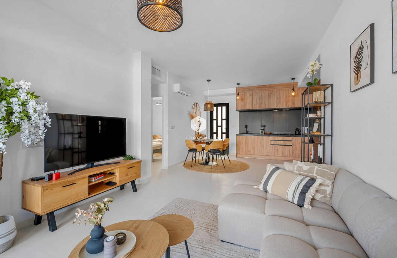 Resale - Apartment / flat -
San Miguel de Salinas - Inland