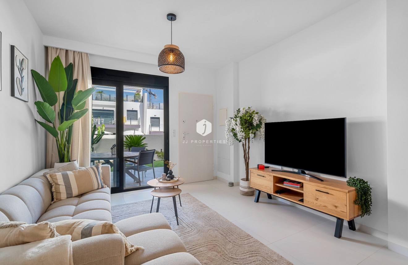 Resale - Apartment / flat -
San Miguel de Salinas - Inland