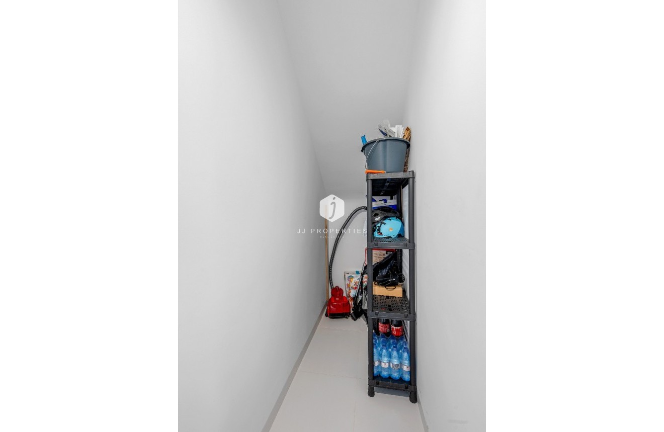 Resale - Apartment / flat -
San Miguel de Salinas - Inland