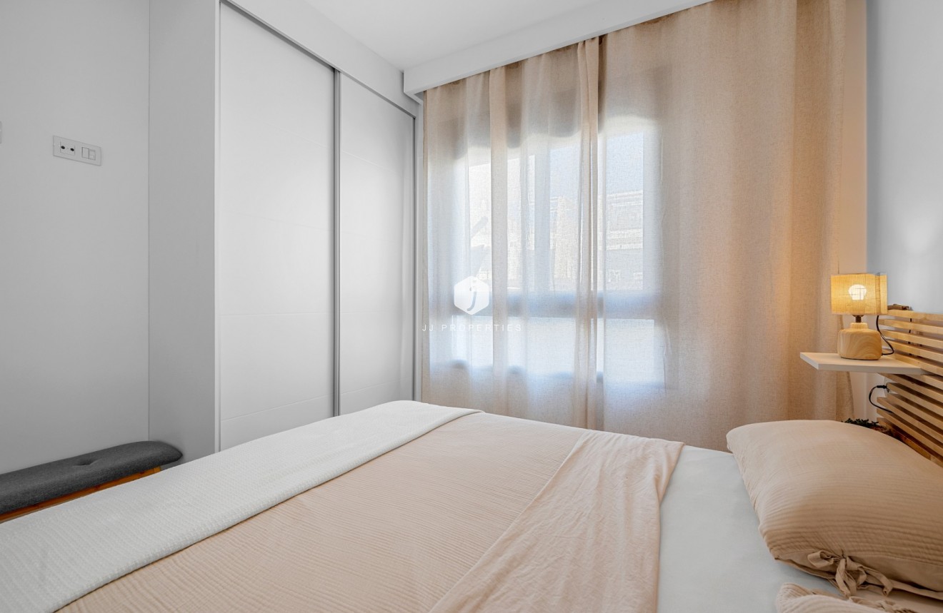 Resale - Apartment / flat -
San Miguel de Salinas - Inland