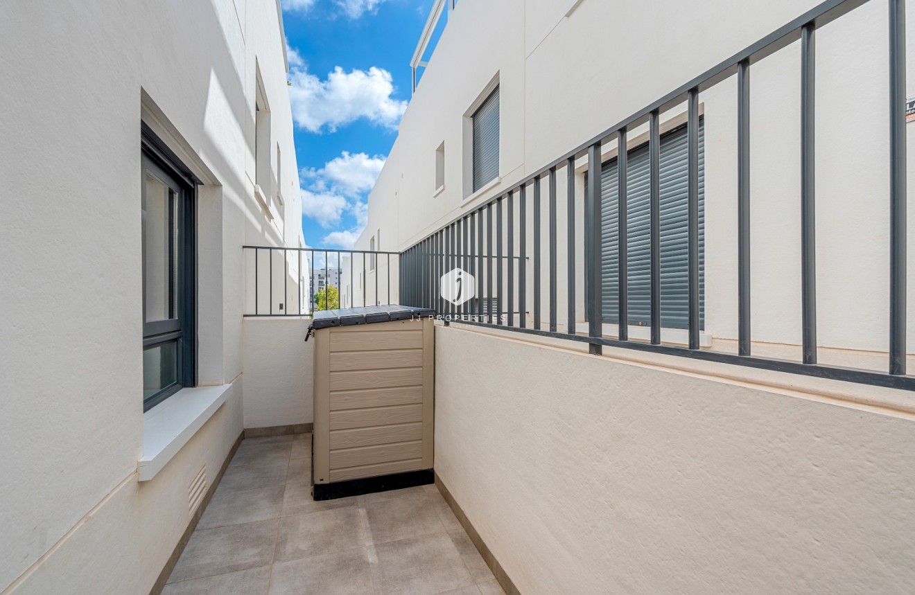 Resale - Apartment / flat -
San Miguel de Salinas - Inland
