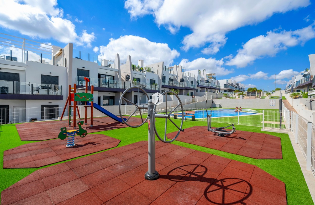 Resale - Apartment / flat -
San Miguel de Salinas - Inland