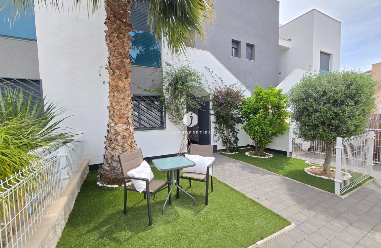 Resale - Apartment / flat -
Orihuela Costa - Costa Blanca