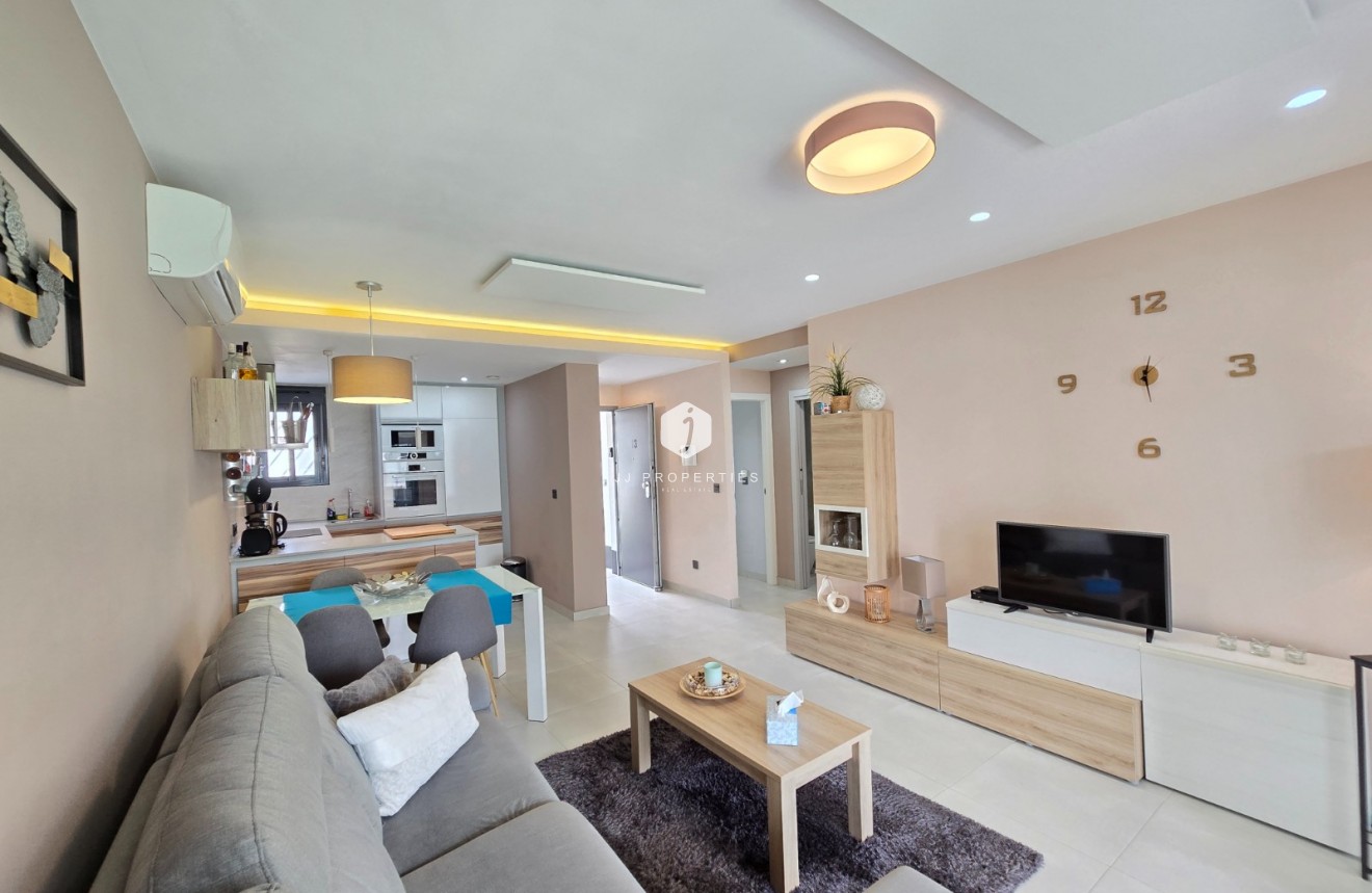 Resale - Apartment / flat -
Orihuela Costa - Costa Blanca