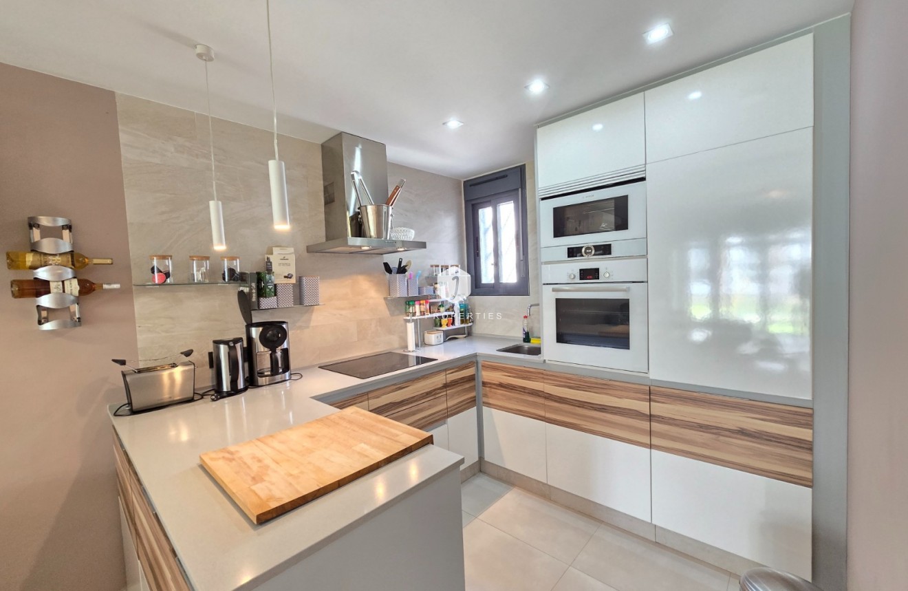 Resale - Apartment / flat -
Orihuela Costa - Costa Blanca