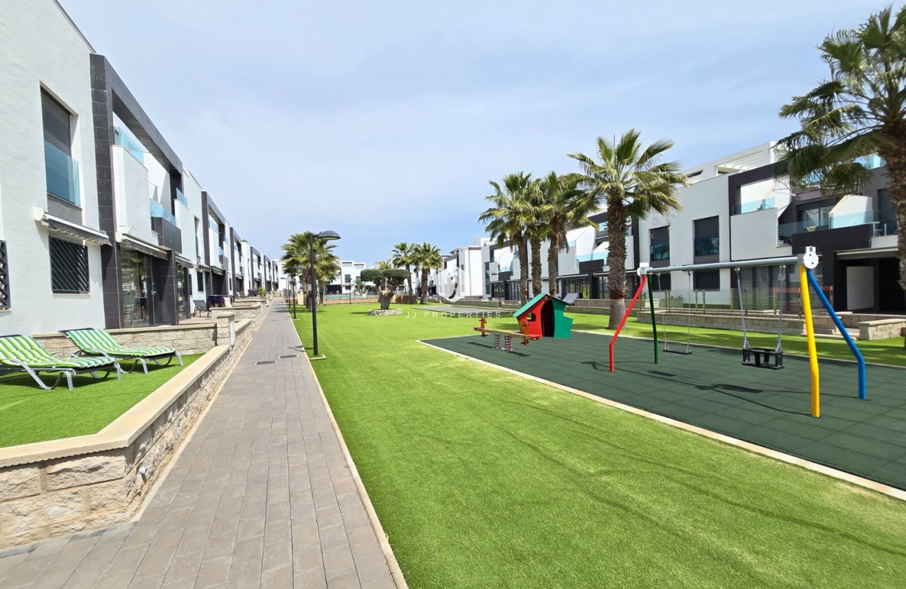 Resale - Apartment / flat -
Orihuela Costa - Costa Blanca