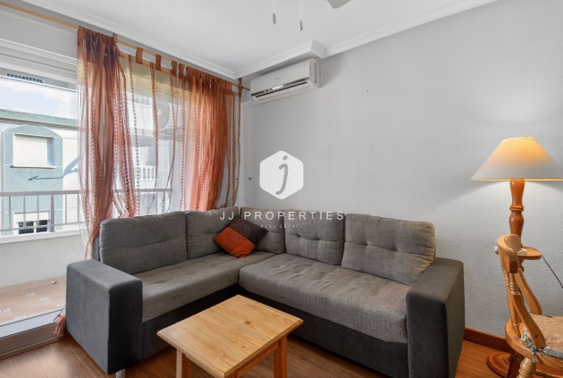 Resale - Apartment / flat -
Torrevieja - Parque las naciones