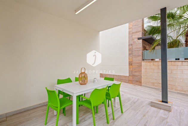 Resale - Villa -
Orihuela Costa - Cabo Roig