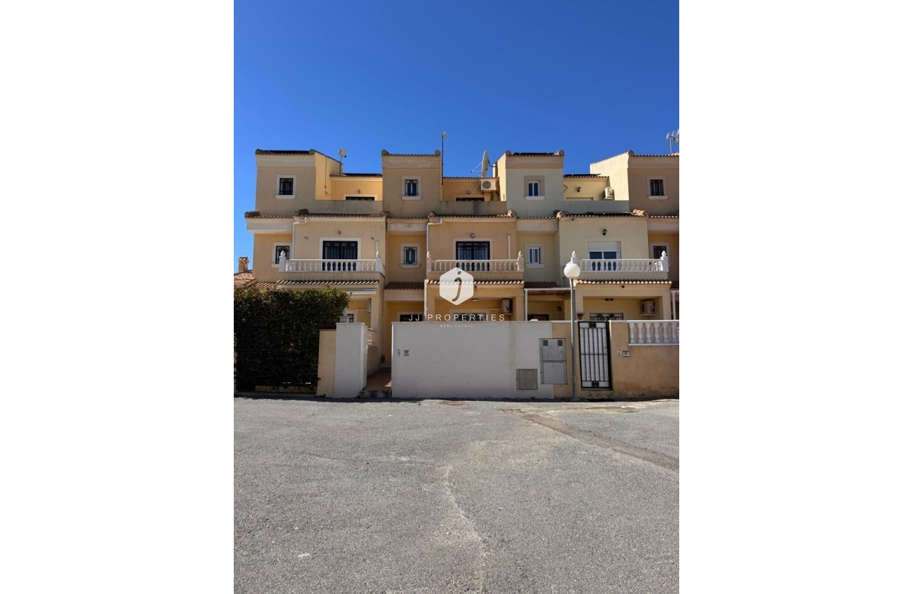 Resale - Chalet -
Campoamor - Costa Blanca