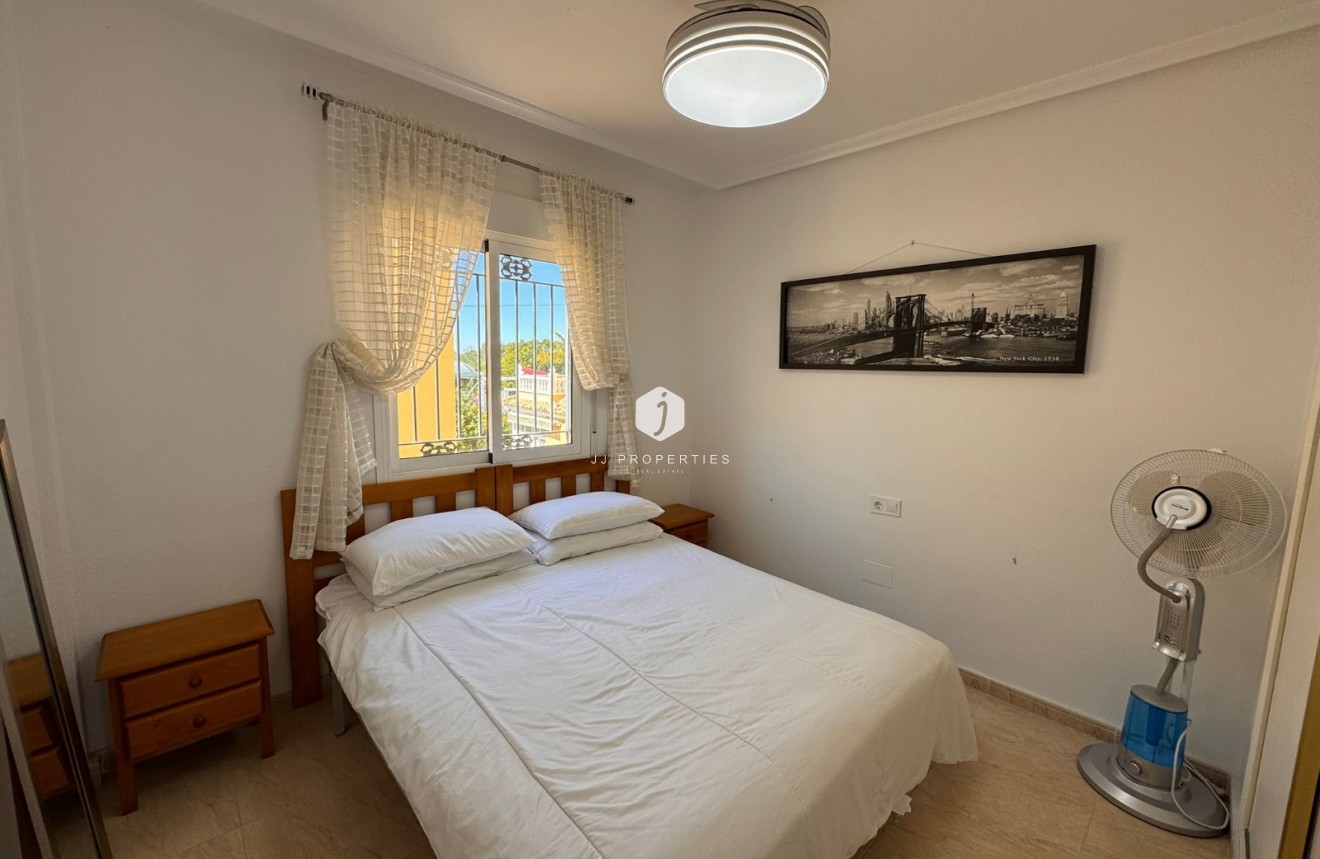 Resale - Chalet -
Campoamor - Costa Blanca