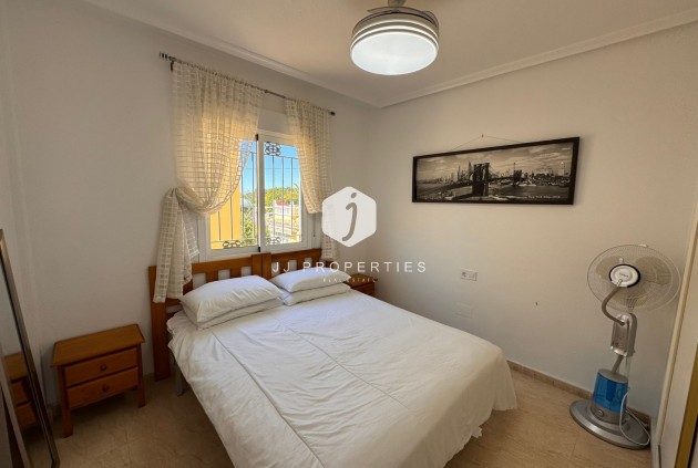 Resale - Chalet -
Campoamor - Costa Blanca