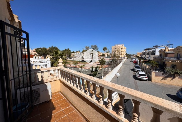 Resale - Chalet -
Campoamor - Costa Blanca