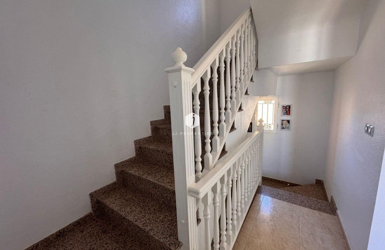 Resale - Chalet -
Campoamor - Costa Blanca