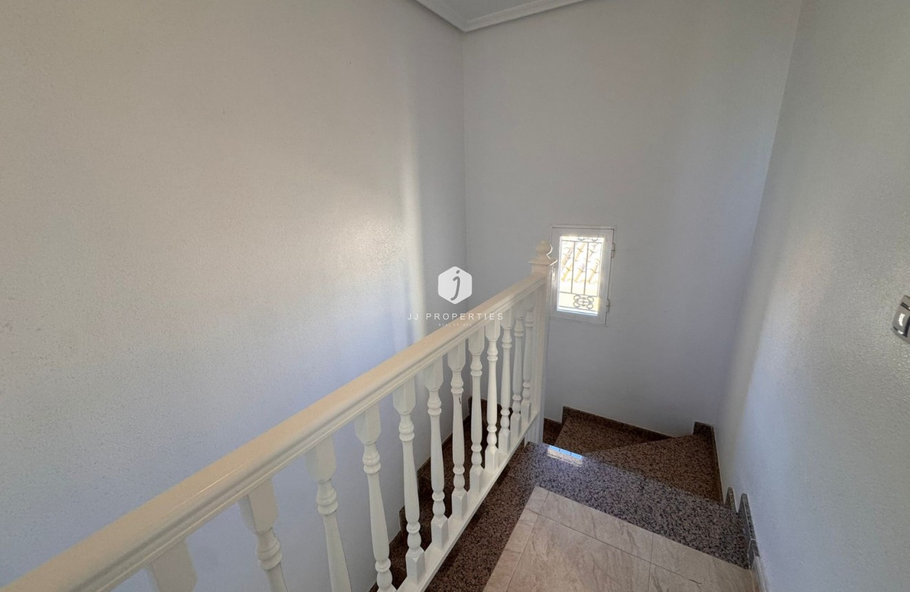 Resale - Chalet -
Campoamor - Costa Blanca