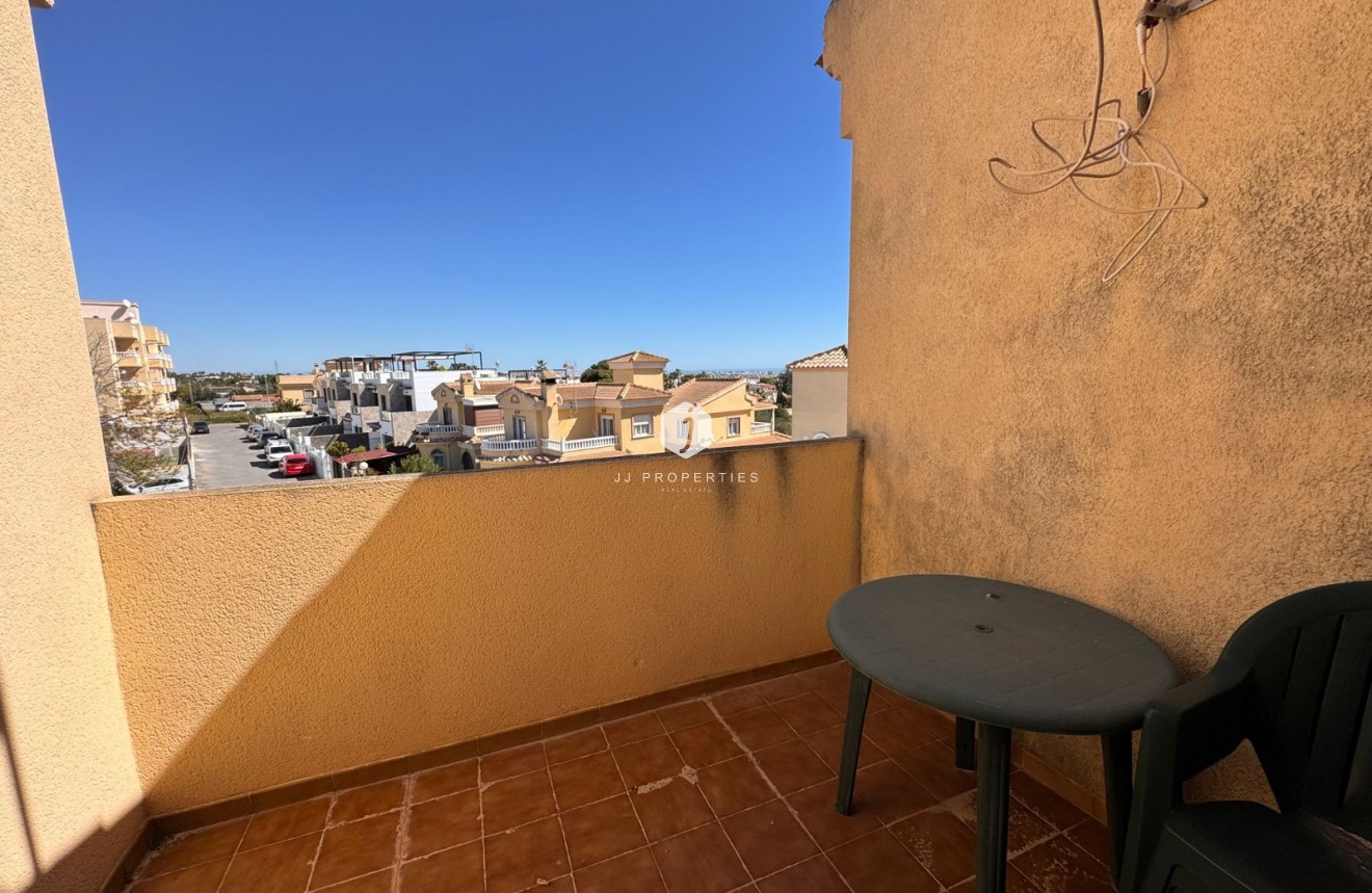 Resale - Chalet -
Campoamor - Costa Blanca